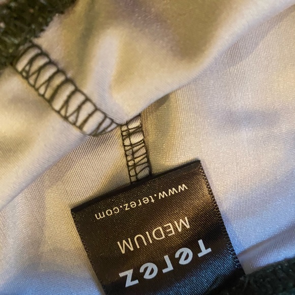 TEREZ LEGGINGS SIZE MEDIUM - Picture 1 of 2